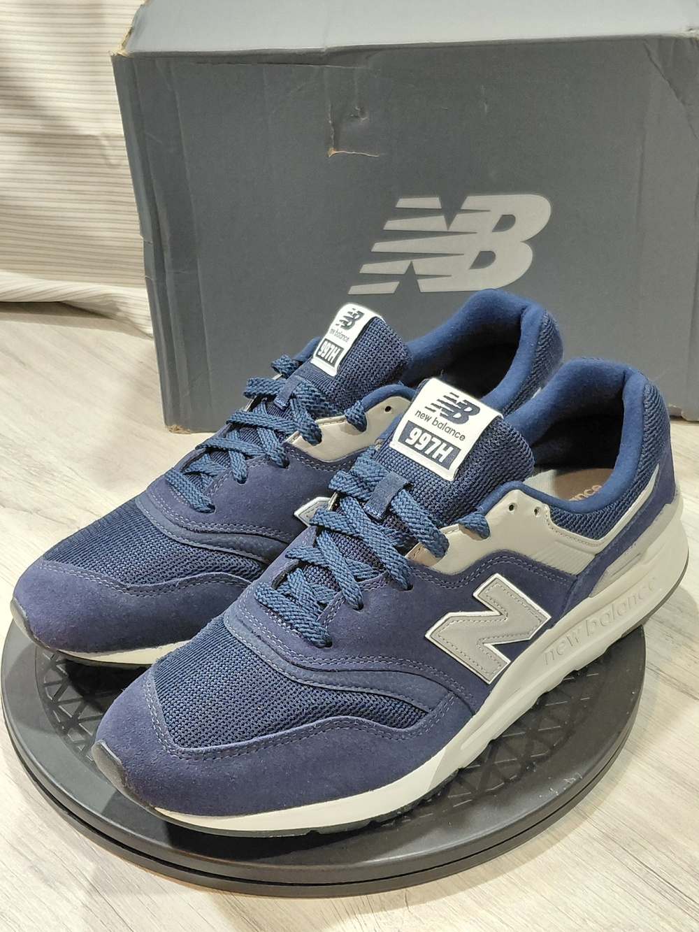 New Balance 997H Men's Navy/Grey Athletic Sneakers Suede & Mesh Upper SIZE 11